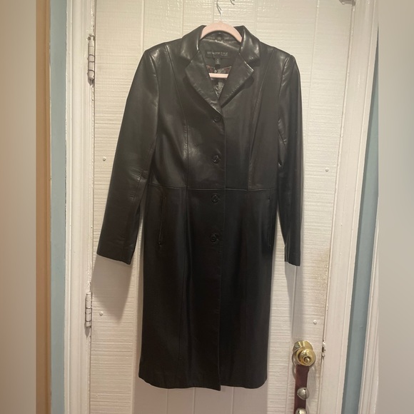 Kenneth Cole Black Leather Coat -Size S EUC - Picture 10 of 13